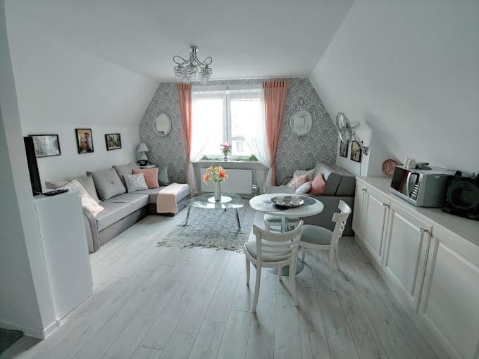 St Nicolas Attic Гданск Екстериор снимка