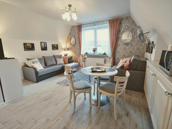 St Nicolas Attic Гданск Екстериор снимка